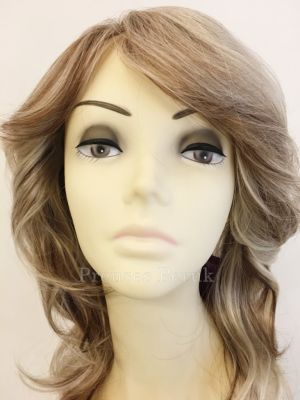 Küllü Kumral Röfleli Uzun Boy Katlı Kesim Yan Kahküllü Kaliteli Peruk