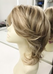 Küllü Sarı Röfleli Katlı Kesim Peruk - Thumbnail