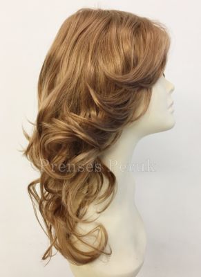 Kumral Karamel Canlı Renkte Uzun Boy Katlı Kesim Yan Kahküllü Peruk