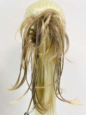 Kumral Röfleli Örgülü Hazır Topuz Modeli