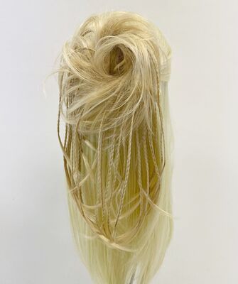 Örgülü Saç Lastikli Topuz Postiş Modeli