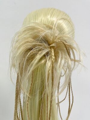 Örgülü Saç Lastikli Topuz Postiş Modeli