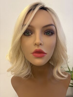 Platin Röfleli Deri Tepelikli Gerçek Saç Peruk