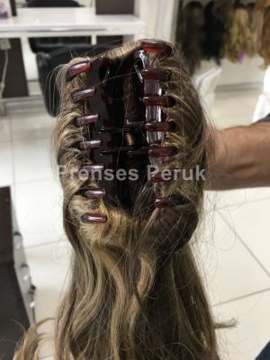 Uzun Sentetik Postiş Kahve Balyajlı Çift Yönlü Kullanım